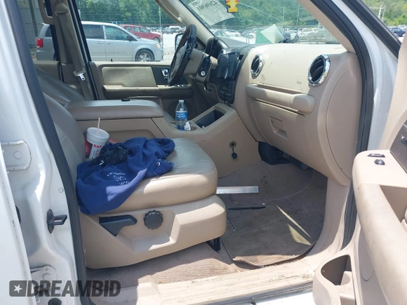 2005 Ford Expedition Eddie Bauer with VIN 1FMPU17575LA42239, listed as a IAAI auction lot 42696901 with 117,807 mi miles and . Bid and sale history available at DreamBid. Image 5.