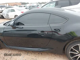 2023 Toyota 86 z VIN JF1ZNBB1XP9760765, wystawiony jako IAAI lot #41754213 z przebiegiem 30 269 mil mil oraz . Historia ofert i sprzedaży dostępna na DreamBid. Obrazek 14.