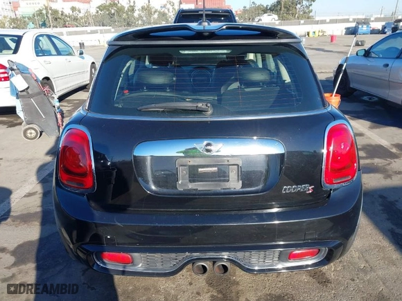2014 MINI Cooper Hardtop S with VIN WMWXM7C59ET970371, listed as a IAAI auction lot 41643992 with NaN miles. Bid and sale history available at carsss.com. Image 16.