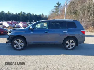 2013 Toyota Highlander Limited with VIN 5TDDK3EH5DS189890, listed as a IAAI auction lot 41101446 with 136,648 mi miles and . Bid and sale history available at DreamBid. Image 14.
