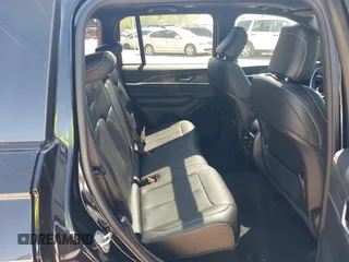 2024 Jeep Grand Cherokee Limited с VIN 1C4RJHBG4RC168703, выставлен на аукционе IAAI как лот 41964563 с пробегом 6 282 миль миль и . История ставок и продаж доступна на DreamBid. Изображение 8.