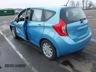 2015 Nissan Note S Plus z VIN 3N1CE2CP2FL400790, wystawiony jako IAAI lot #41825865 z przebiegiem 26 571 mil mil oraz . Historia ofert i sprzedaży dostępna na DreamBid. Obrazek 3.