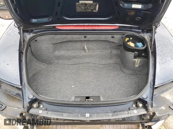 2000 Porsche Boxster z VIN WP0CA2987YU623473, wystawiony jako Copart lot #46845945 z przebiegiem 72 104 mil mil oraz Szkoda całkowita • Salvage title. Historia ofert i sprzedaży dostępna na DreamBid. Obrazek 11.