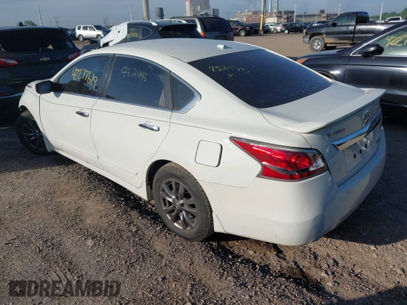 2015 Nissan Altima S z VIN 1N4AL3AP0FC482443, wystawiony jako IAAI lot #42277619 z przebiegiem 134 665 mil mil oraz . Historia ofert i sprzedaży dostępna na DreamBid. Obrazek 3.
