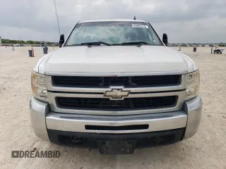 2009 Chevrolet Silverado 1500 with VIN 1GCHC49K29E109971, listed as a Copart auction lot 54607675 with 306,048 mi miles and Clean Title. Bid and sale history available at DreamBid. Image 5.