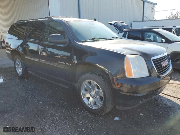 2008 GMC Yukon XL SLT w/4SB with VIN 1GKFK16368J124960, listed as a Copart auction lot 44538075 with 267,881 mi miles and Non Repairable. Bid and sale history available at carsss.com. Image 4.