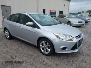 2013 Ford Focus SE with VIN 1FADP3F28DL231617, listed as a IAAI auction lot 42130146 with 63,282 mi miles. Bid and sale history available at carsss.com. Image 1.