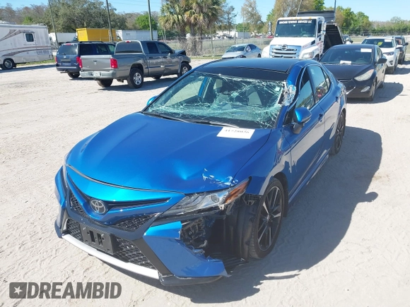 2019 Toyota Camry XSE with VIN 4T1B61HK3KU286288, listed as a IAAI auction lot 41728036 with 46,921 mi miles. Bid and sale history available at carsss.com. Image 6.