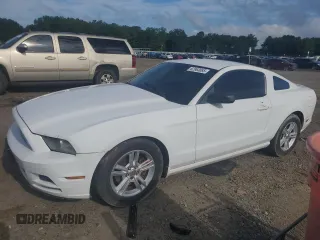 2014 Ford Mustang V6 with VIN 1ZVBP8AMXE5203151, listed as a Copart auction lot 62963085 with 276,983 mi miles and Clean title. Bid and sale history available at DreamBid. Image 1.