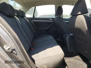 2010 Volkswagen Jetta S с VIN 3VWJZ7AJ6AM061097, выставлен на аукционе Copart как лот 65227825 с пробегом Не указан миль и Списание • Salvage title. История ставок и продаж доступна на DreamBid. Изображение 10.