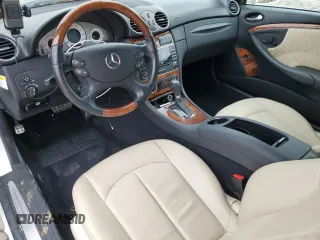 2009 Mercedes-Benz CLK 350 z VIN WDBTJ56H09F267880, wystawiony jako Copart lot #54708795 z przebiegiem 62 726 mil mil oraz Tytuł czysty. Historia ofert i sprzedaży dostępna na DreamBid. Obrazek 8.