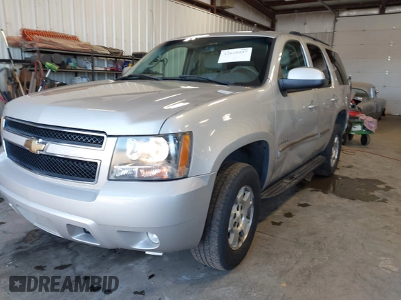 2007 Chevrolet Tahoe LT z VIN 1GNFK13077R224756, wystawiony jako IAAI lot #42620527 z przebiegiem Nie podano mil oraz . Historia ofert i sprzedaży dostępna na DreamBid. Obrazek 2.