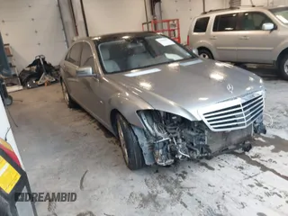 2010 Mercedes-Benz S 400 with VIN WDDNG9FB7AA303552, listed as a IAAI auction lot 41988275 with 208,147 mi miles and . Bid and sale history available at DreamBid. Image 1.