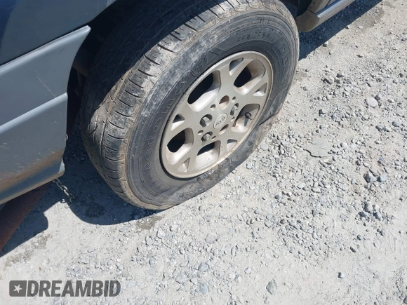 2000 Jeep Grand Cherokee Laredo with VIN 1J4G248S1YC416634, listed as a IAAI auction lot 42036197 with 140,596 mi miles and . Bid and sale history available at DreamBid. Image 12.