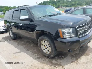 2007 Chevrolet Suburban LT z VIN 1GNFK16387R334138, wystawiony jako IAAI lot #42290724 z przebiegiem 197 097 mil mil oraz . Historia ofert i sprzedaży dostępna na DreamBid. Obrazek 1.