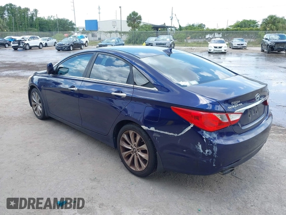 2012 Hyundai Sonata SE with VIN 5NPEC4AB1CH443852, listed as a IAAI auction lot 42171502 with 140,653 mi miles and . Bid and sale history available at carsss.com. Image 3.