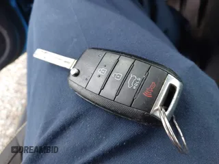 2016 Kia Soul + z VIN KNDJP3A57G7310952, wystawiony jako IAAI lot #42383847 z przebiegiem 165 774 mil mil oraz . Historia ofert i sprzedaży dostępna na DreamBid. Obrazek 11.