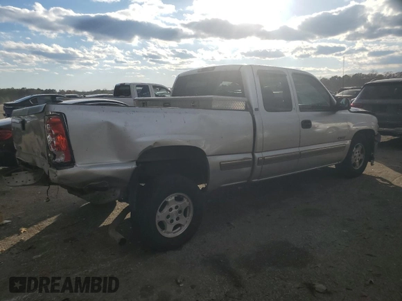 2001 Chevrolet Silverado 1500 LS with VIN 2GCEC19T011226870, listed as a Copart auction lot 85949824 with Not Provided miles and Salvage Title. Bid and sale history available at DreamBid. Image 3.