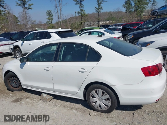 2014 Volkswagen Jetta Sedan SE w/Connectivity/Sunroof PZEV with VIN 3VWD17AJ5EM240340, listed as a IAAI auction lot 41787939 with 173,643 mi miles. Bid and sale history available at carsss.com. Image 14.