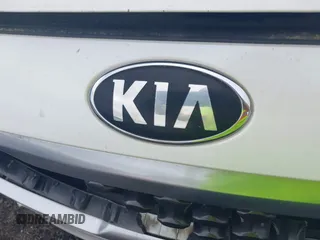 2015 Kia Sedona EX with VIN KNDMC5C14F6066311, listed as a IAAI auction lot 41968881 with 190,513 mi miles. Bid and sale history available at carsss.com. Image 12.