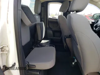 2017 Toyota Tacoma SR z VIN 5TFSX5EN8HX048354, wystawiony jako Copart lot #53874655 z przebiegiem 108 957 mil mil oraz Szkoda całkowita • Salvage title. Historia ofert i sprzedaży dostępna na DreamBid. Obrazek 10.