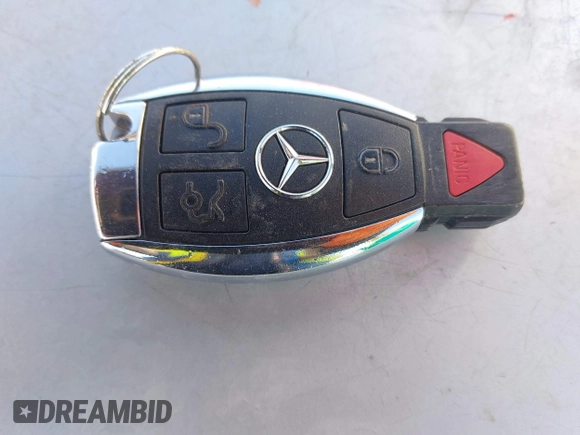 2013 Mercedes-Benz C-Class C 250 Sport with VIN WDDGF4HB8DG097235, listed as a IAAI auction lot 41641087 with 140,137 mi miles. Bid and sale history available at carsss.com. Image 11.