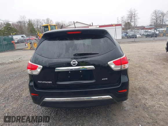 2013 Nissan Pathfinder SV with VIN 5N1AR2MM5DC646315, listed as a IAAI auction lot 41866616 with 150,978 mi miles. Bid and sale history available at carsss.com. Image 16.