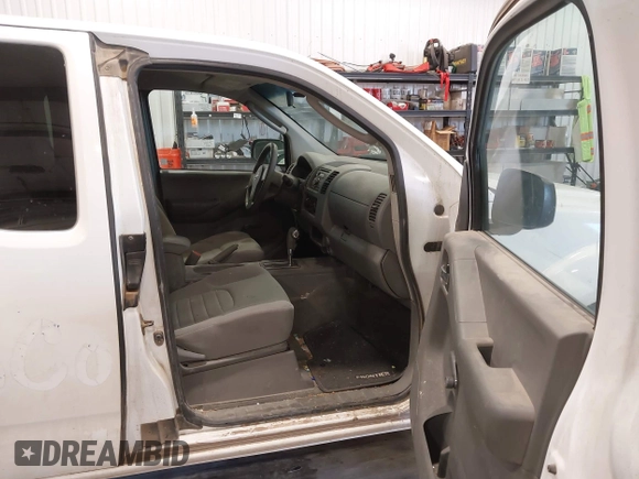2011 Nissan Frontier S with VIN 1N6BD0CT2BC421722, listed as a IAAI auction lot 42131690 with 275,118 mi miles and . Bid and sale history available at DreamBid. Image 5.