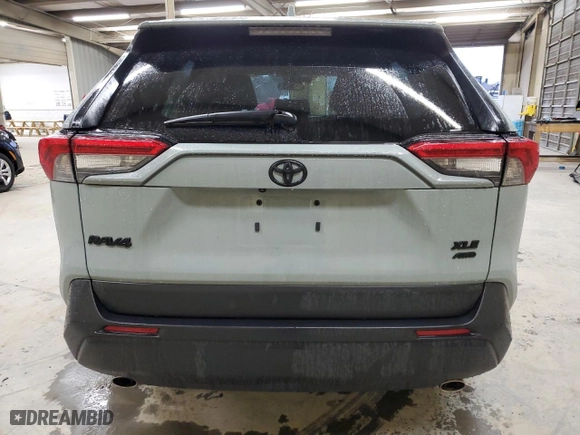 2022 Toyota RAV4 XLE with VIN 2T3P1RFV9NW294908, listed as a Copart auction lot 43768635 with 17,440 mi miles and Salvage Title. Bid and sale history available at carsss.com. Image 6.