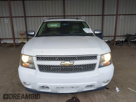 2008 Chevrolet Suburban LT w/3LT with VIN 3GNFC16088G176940, listed as a IAAI auction lot 41596604 with 264,173 mi miles. Bid and sale history available at carsss.com. Image 12.