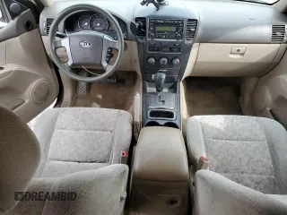 2007 Kia Sorento LX z VIN KNDJC736275723933, wystawiony jako Copart lot #50140505 z przebiegiem 260 464 mil mil oraz Szkoda całkowita • Salvage title. Historia ofert i sprzedaży dostępna na DreamBid. Obrazek 8.