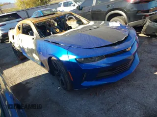 2017 Chevrolet Camaro 1LT z VIN 1G1FB1RX0H0146610, wystawiony jako IAAI lot #40912433 z przebiegiem Nie podano mil oraz . Historia ofert i sprzedaży dostępna na DreamBid. Obrazek 1.
