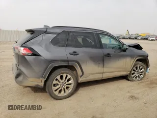 2024 Toyota RAV4 XLE Premium z VIN 2T3A1RFV2RC416702, wystawiony jako Copart lot #49220345 z przebiegiem 14 147 mil mil oraz Szkoda całkowita • Salvage title. Historia ofert i sprzedaży dostępna na DreamBid. Obrazek 3.