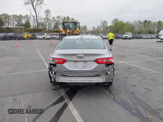 2019 Toyota Camry LE with VIN 4T1B11HK8KU683512, listed as a IAAI auction lot 39476699 with 40,074 mi miles. Bid and sale history available at carsss.com. Image 17.