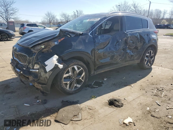 2020 Kia Sportage EX z VIN KNDPNCAC3L7726392, wystawiony jako Copart lot #50159635 z przebiegiem 72 451 mil mil oraz Szkoda całkowita • Salvage title. Historia ofert i sprzedaży dostępna na DreamBid. Obrazek 1.