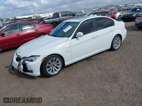 2011 BMW 3 Series 328i with VIN WBAPH5G53BNM80849, listed as a IAAI auction lot 41942772 with 84,876 mi miles. Bid and sale history available at carsss.com. Image 17.