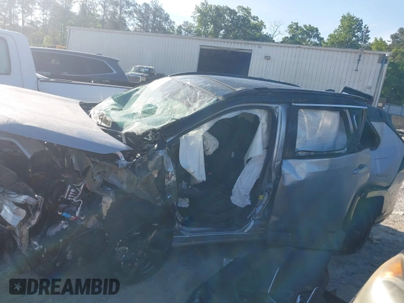 2021 Toyota RAV4 Hybrid XSE с VIN 4T3E6RFV3MU055183, выставлен на аукционе IAAI как лот 42175980 с пробегом Не указан миль и . История ставок и продаж доступна на DreamBid. Изображение 15.
