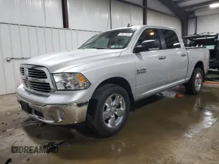 2018 Ram 1500 Big Horn z VIN 3C6RR7LG7JG240889, wystawiony jako Copart lot #57627555 z przebiegiem 74 541 mil mil oraz Szkoda całkowita • Salvage title. Historia ofert i sprzedaży dostępna na DreamBid. Obrazek 1.