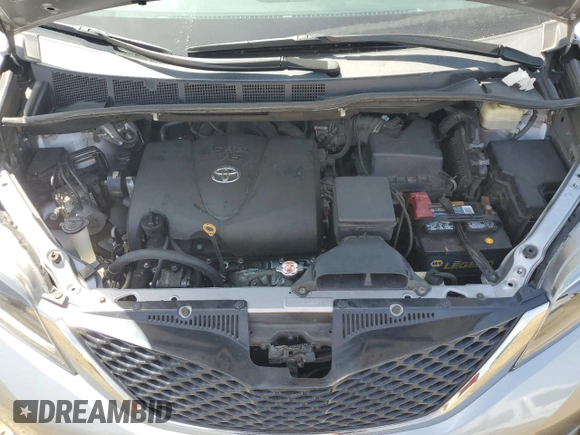 2017 Toyota Sienna SE with VIN 5TDXZ3DC1HS779282, listed as a Copart auction lot 54265745 with 44,395 mi miles and Salvage title. Bid and sale history available at DreamBid. Image 12.