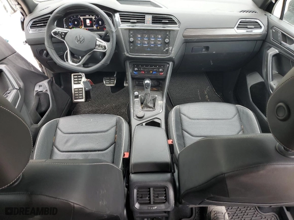 2022 Volkswagen Tiguan SEL R-Line with VIN 3VV4B7AX7NM057298, listed as a Copart auction lot 76698324 with 44,913 mi miles and Salvage Title. Bid and sale history available at carsss.com. Image 8.