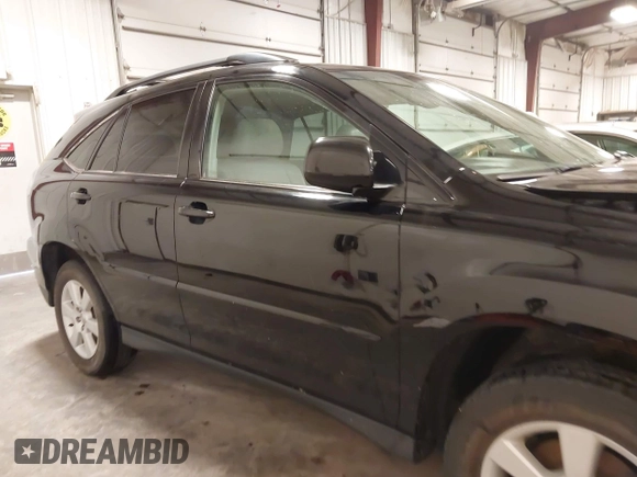 2006 Lexus RX 330 with VIN 2T2HA31U26C092998, listed as a IAAI auction lot 41898941 with 215,501 mi miles and . Bid and sale history available at carsss.com. Image 14.
