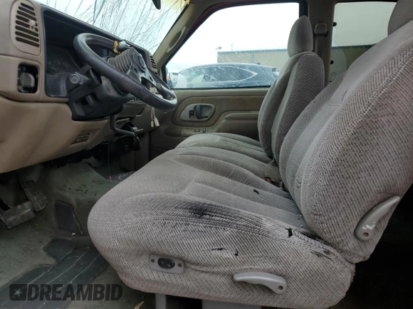 1996 GMC Sierra 1500 with VIN 2GTEC19W5T1518141, listed as a Copart auction lot 51842195 with 351,759 mi miles and Salvage Title. Bid and sale history available at DreamBid. Image 7.