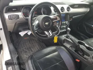 2019 Ford Mustang GT z VIN 1FA6P8CF8K5199735, wystawiony jako Copart lot #54519535 z przebiegiem 64 839 mil mil oraz Szkoda całkowita • Salvage title. Historia ofert i sprzedaży dostępna na DreamBid. Obrazek 8.