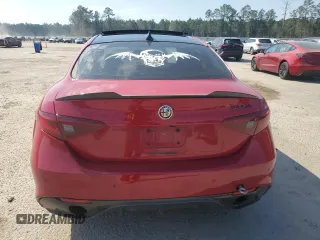2019 Alfa Romeo Giulia z VIN ZARFAMANXK7622890, wystawiony jako Copart lot #46255435 z przebiegiem 86 630 mil mil oraz Szkody całkowita. Historia ofert i sprzedaży dostępna na DreamBid. Obrazek 6.