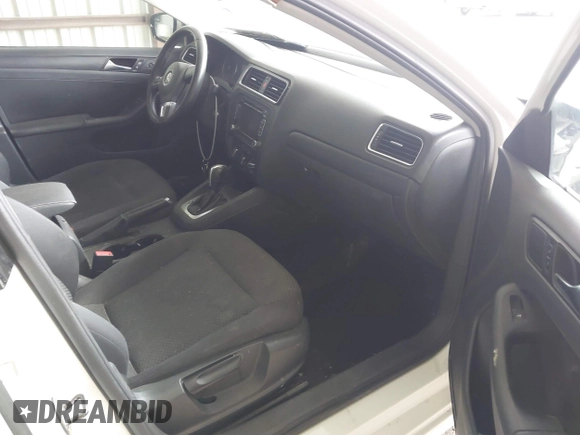 2012 Volkswagen Jetta SE с VIN 3VWDX7AJ6CM016232, выставлен на аукционе IAAI как лот 41718838 с пробегом 190 177 миль миль и . История ставок и продаж доступна на DreamBid. Изображение 5.