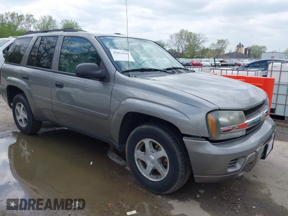2006 Chevrolet TrailBlazer LS with VIN 1GNDT13SX62152545, listed as a IAAI auction lot 42054501 with 78,976 mi miles and . Bid and sale history available at DreamBid. Image 1.