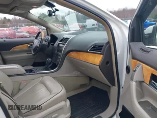 2012 Lincoln MKX with VIN 2LMDJ8JK2CBL04091, listed as a IAAI auction lot 42000831 with 164,711 mi miles and . Bid and sale history available at DreamBid. Image 5.