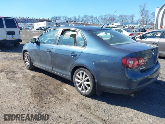 2010 Volkswagen Jetta SE with VIN 3VWRZ7AJ5AM142045, listed as a IAAI auction lot 41624932 with 139,331 mi miles and . Bid and sale history available at DreamBid. Image 3.