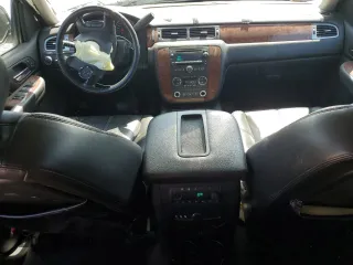 2007 Chevrolet Tahoe LT z VIN 1GNEK13047R103341, wystawiony jako Copart lot #54601315 z przebiegiem 134 742 mil mil oraz Szkoda całkowita • Salvage title. Historia ofert i sprzedaży dostępna na DreamBid. Obrazek 8.