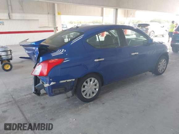2014 Nissan Versa SV with VIN 3N1CN7AP0EL866801, listed as a IAAI auction lot 41422470 with 162,580 mi miles. Bid and sale history available at carsss.com. Image 4.